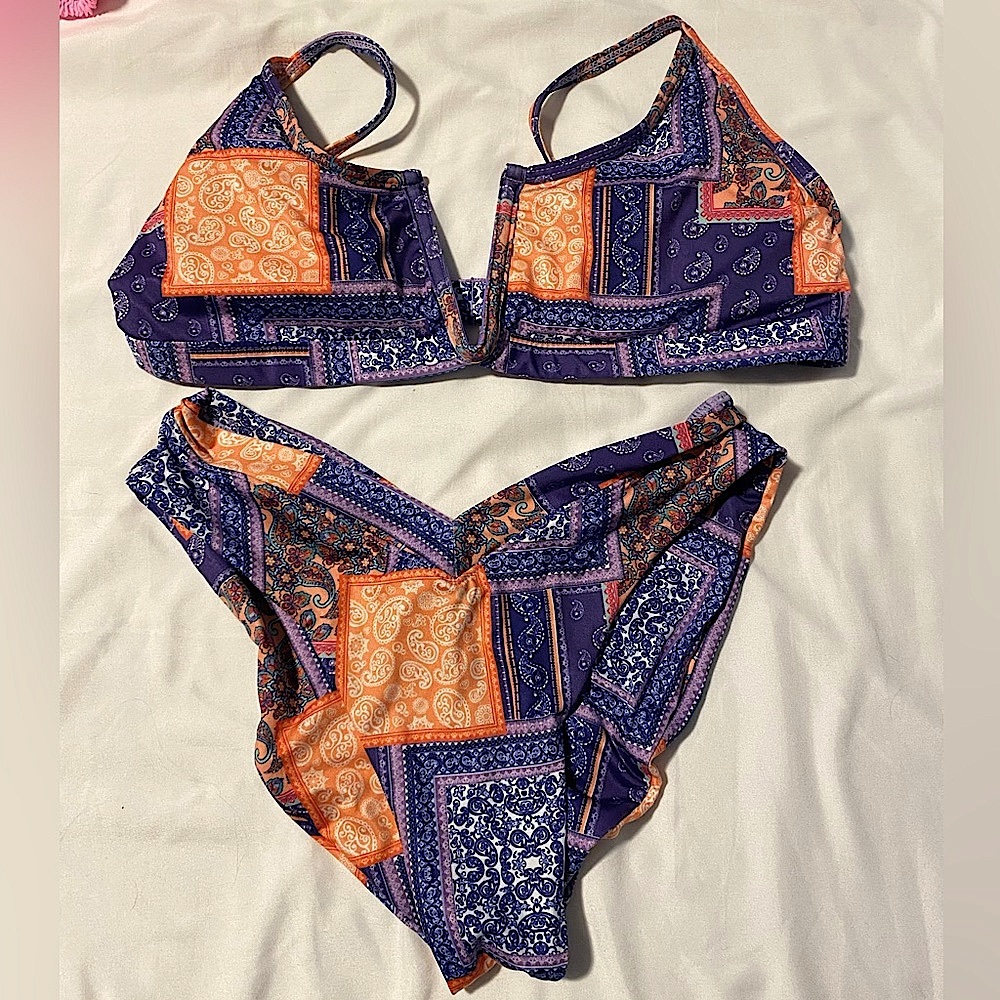 🏷️ OneOne Swim Bikini Jenna Top and Jesse bottom